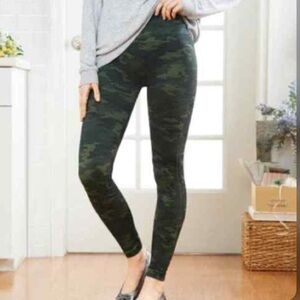 Spanx Camo Green Seamless Leggings Size Large
